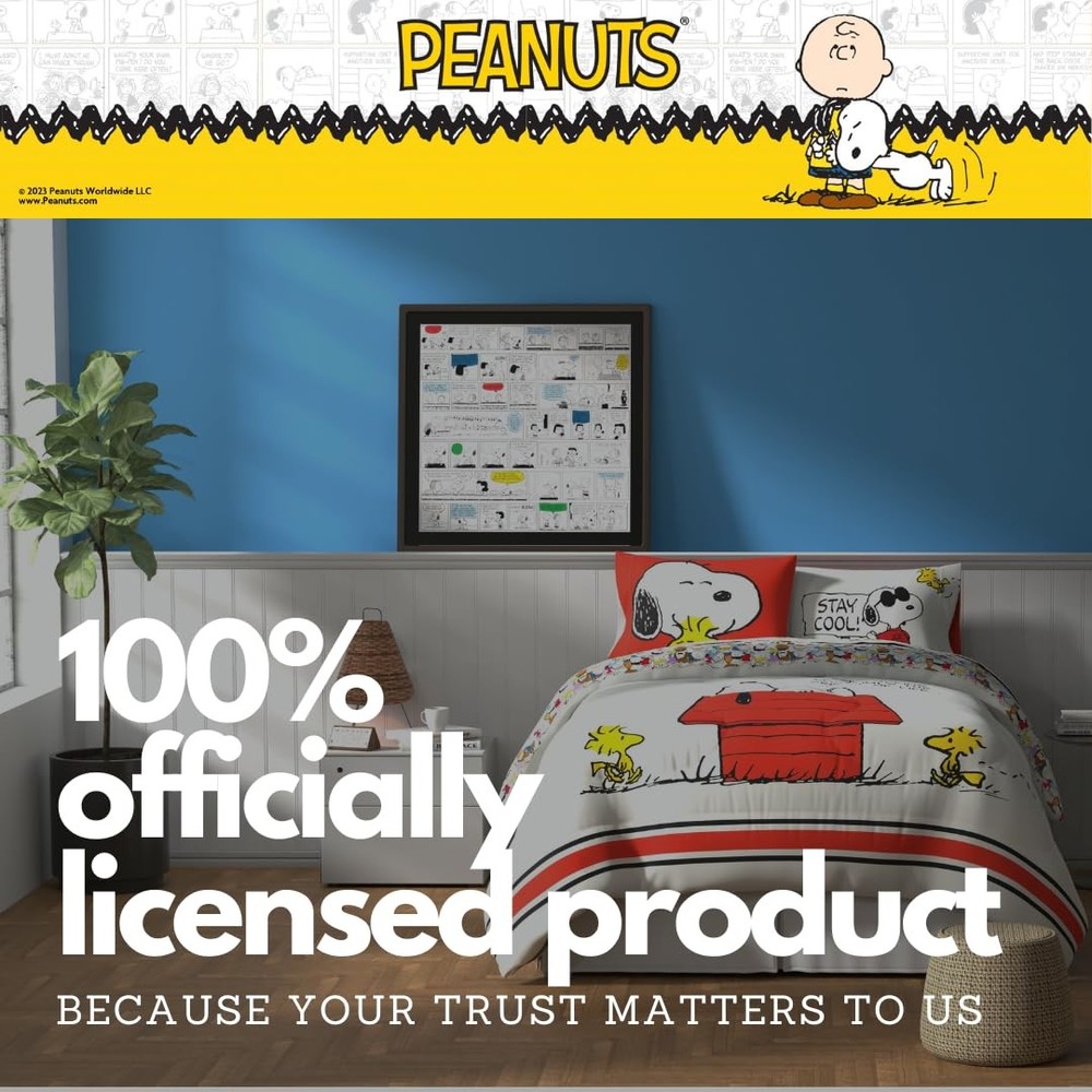 Peanuts Snoopy 5 Piece Queen Size Bedding Set Reversible Comforter Sheets