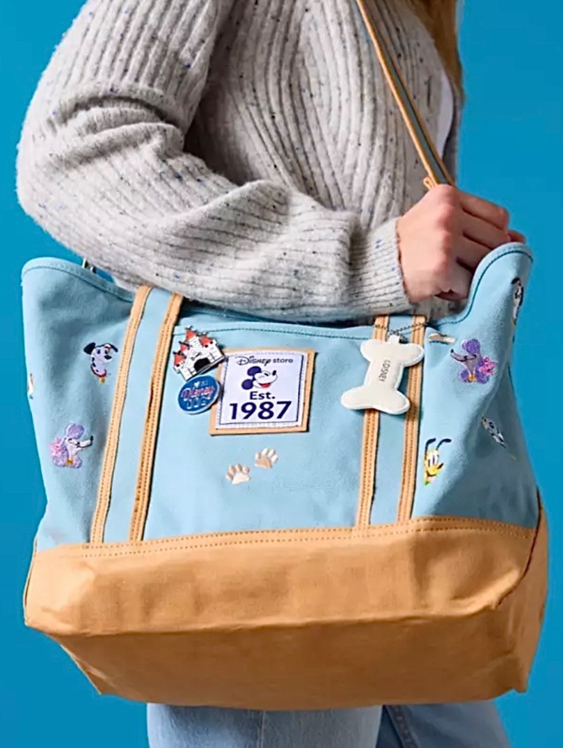 2026 DISNEY THE DISNEY STORE EST 1987 DOGS LARGE CANVAS TOTE BAG & LAPEL PIN SET