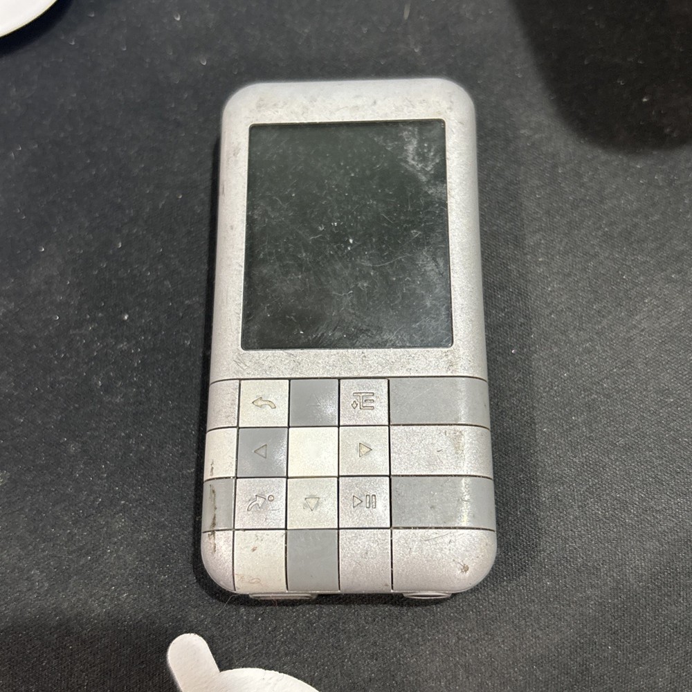 Creative Zen Mozaic 4GBDigital Media MP3 Player Untested