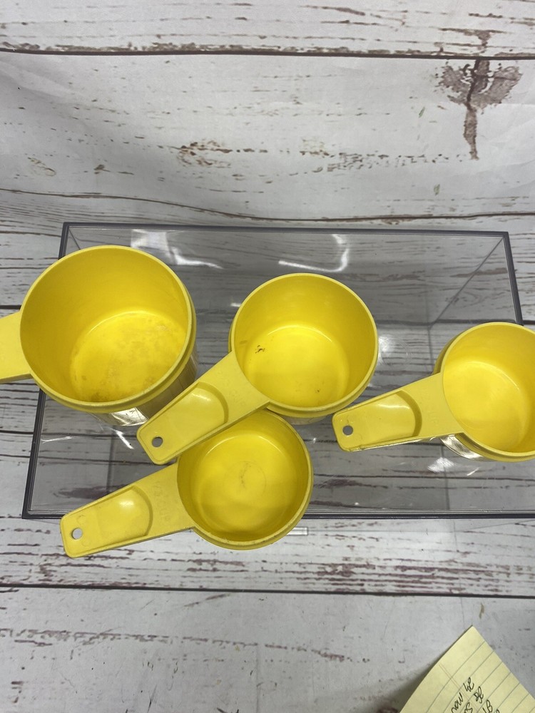 Tupperware Measuring Cups Yellow 4 Pcs