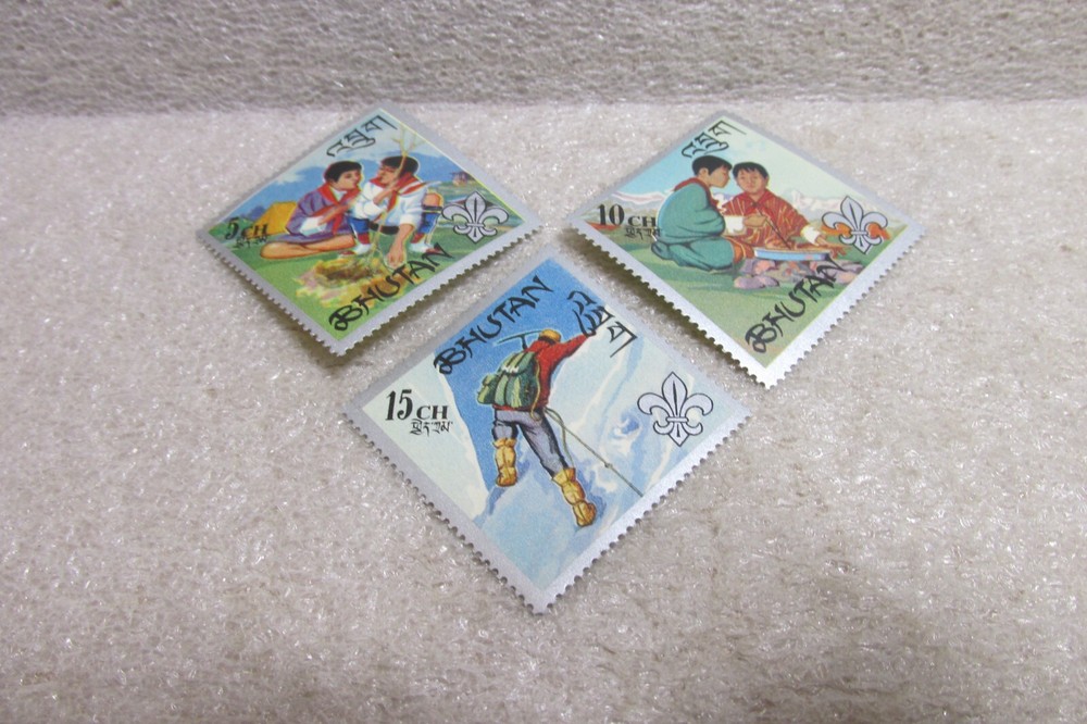 1967 BHUTAN MH SCOTT #86-86B