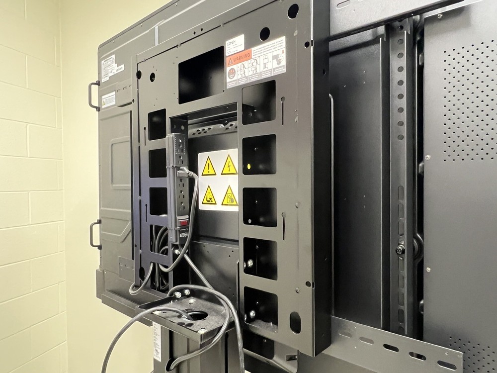 Promethean 75” Interactive TouchScreen Titanium Panel W/Optional Mobile Stand