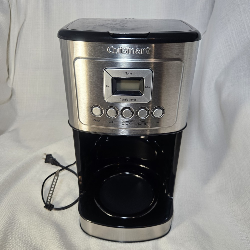 14 Cup Programmable Coffee Maker DCC-3200 Stainless Steel New (Open Box)