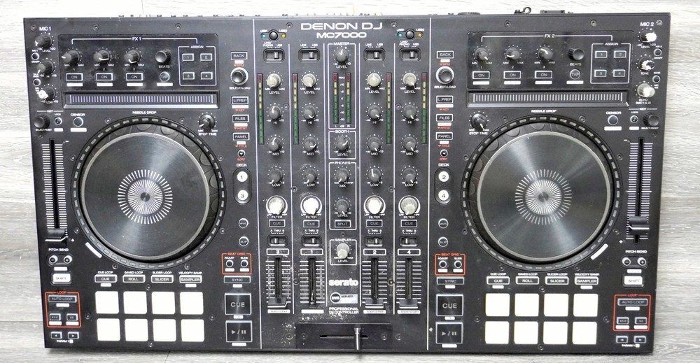 Denon MC7000 2 Channel DJ Interface Serato Controller w/ Ultra Protective Case