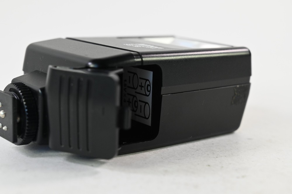 Nikon SB-18 Speedlight Flash #G515