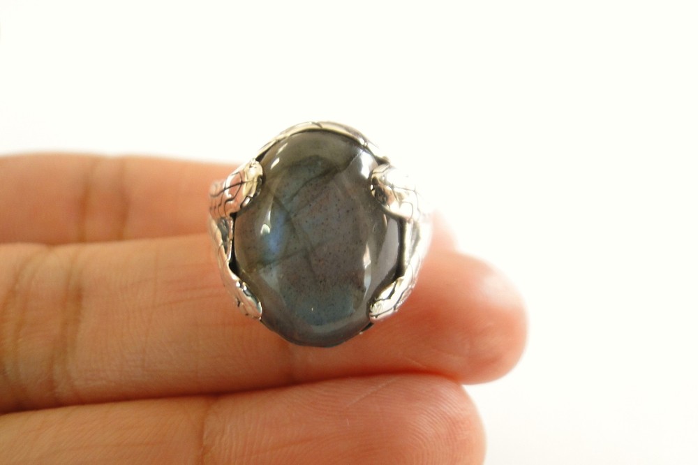 Oval Labradorite Solitaire 925 Sterling Silver Ring Size 8