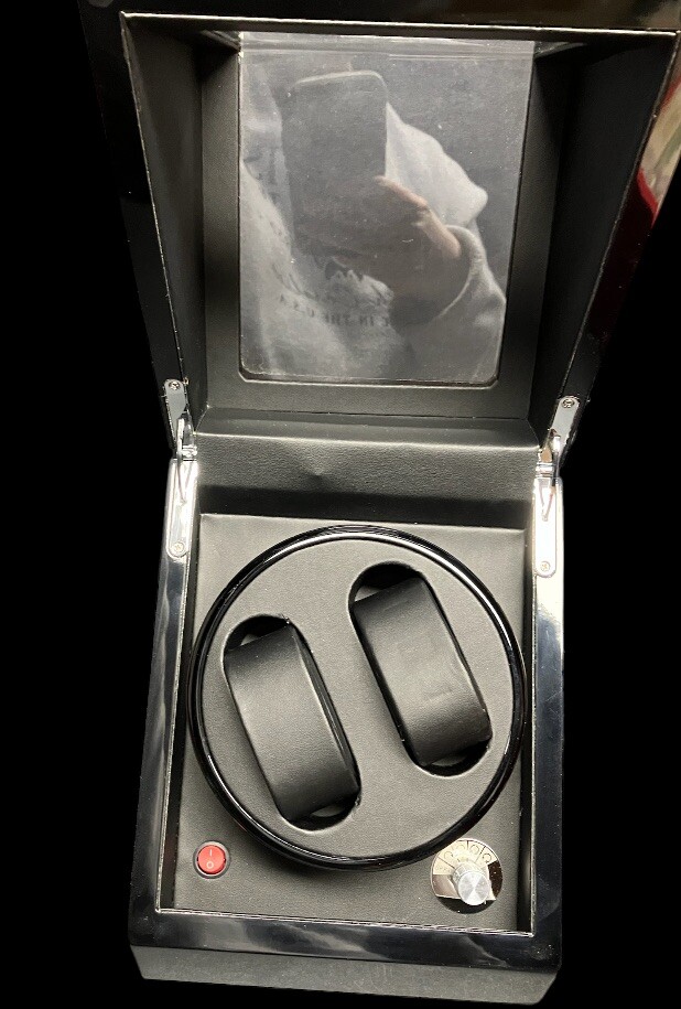 NEWTRY AUTOMATIC QUIET DOUBLE WATCH WINDER 5 WINDING MODES TESTED WORKS
