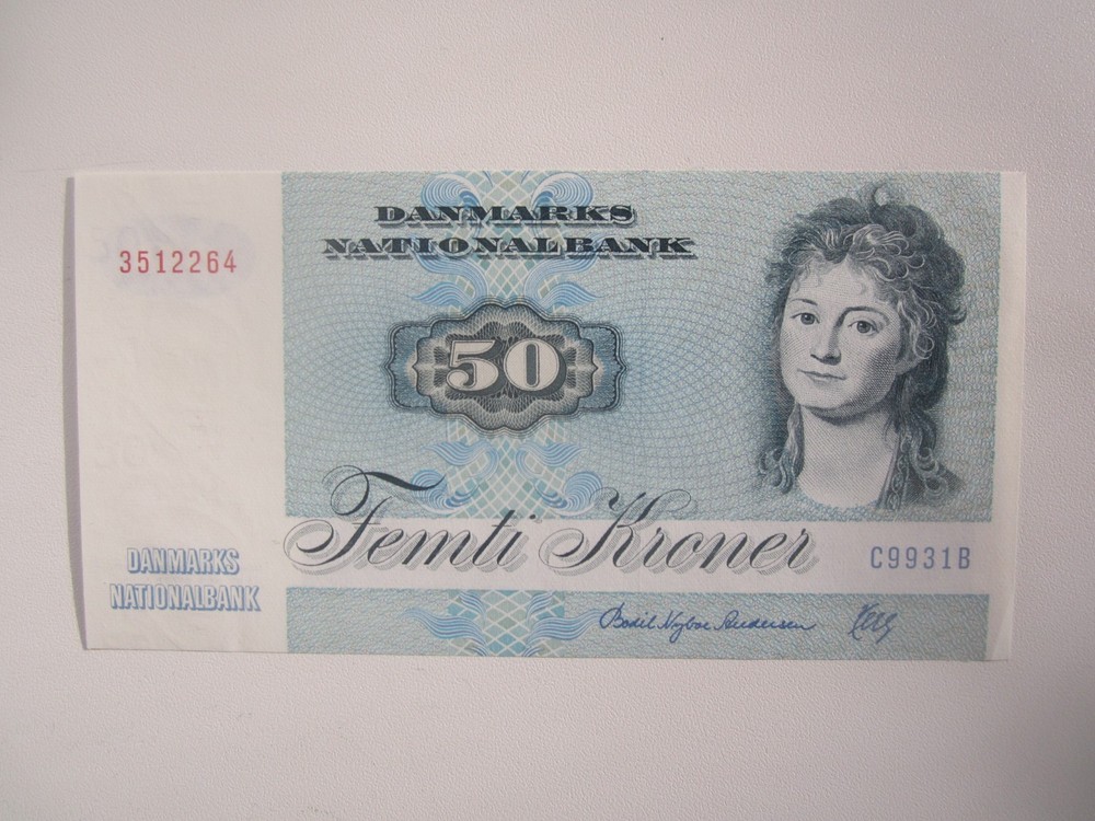 HIGH GRADE 1993 DENMARK 50 KRONER