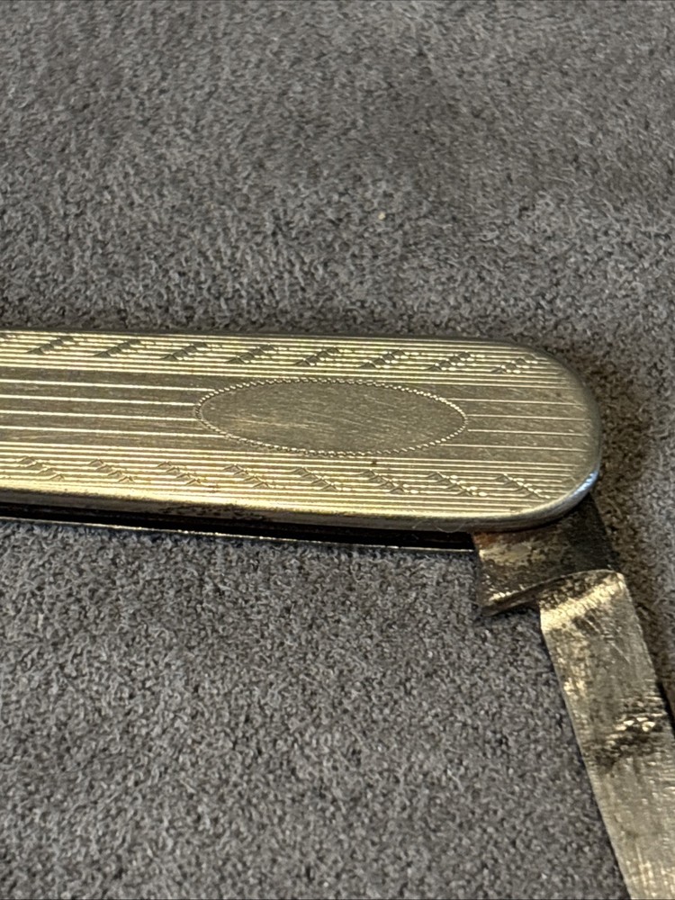 Pocket Knife & Chain 2 Blades Not Engraved. 2.25”