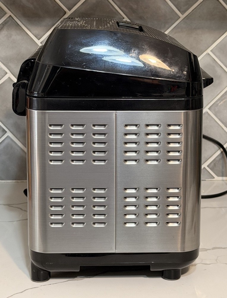 Zojirushi BB-PAC20 Automatic Bread Maker – Black/Stainless 2lb Loaf