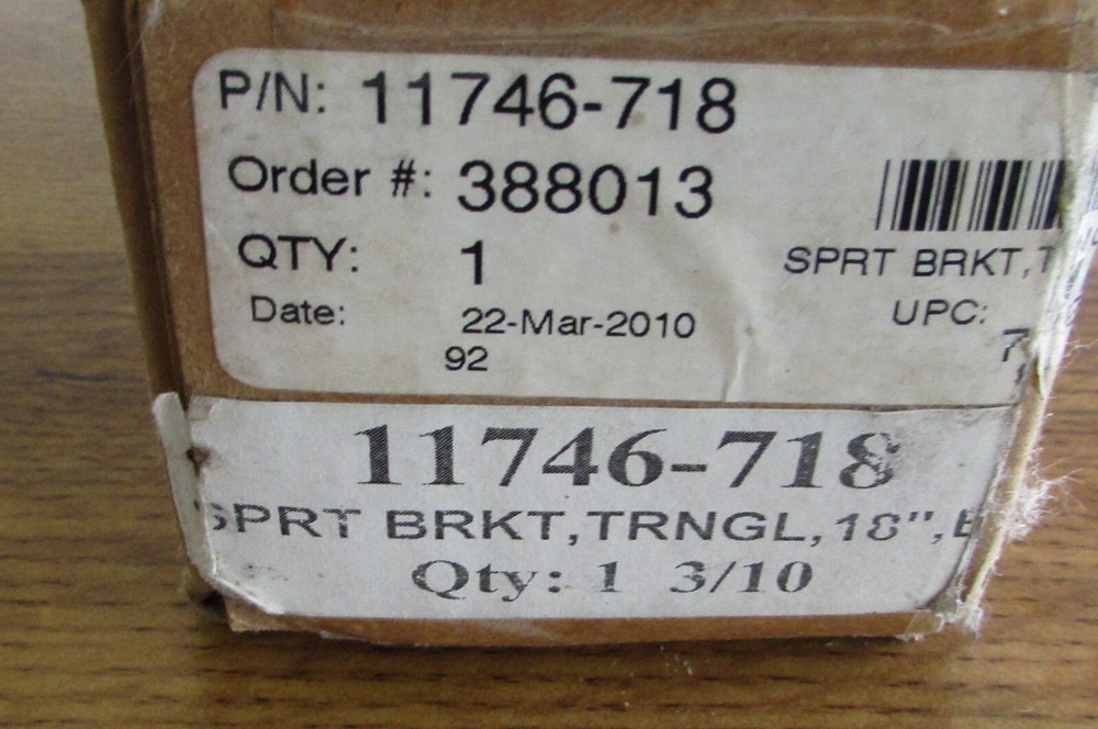 CPI Chatsworth 11746-718 Triangular Support Bracket Steel 400 lb