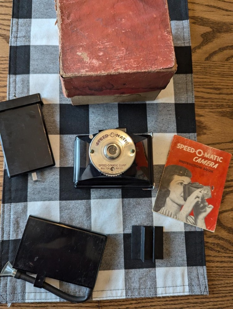 Speed O Matic Camera, Developing Tank and instructions