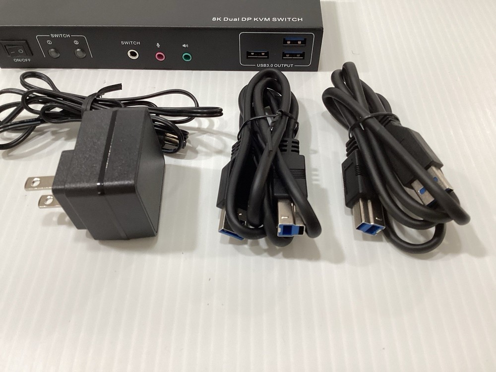 Audio - Video Processor 8K DP USB3.0 KVM SWITCH 2x2 NEW IN BOX!!