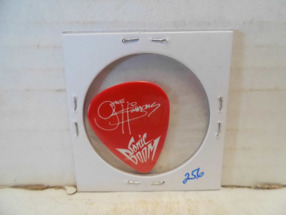 KISS "GENE SIMMONS" 6/16/2010 GUITAR PICK~READ DESCRIPTION #11~5