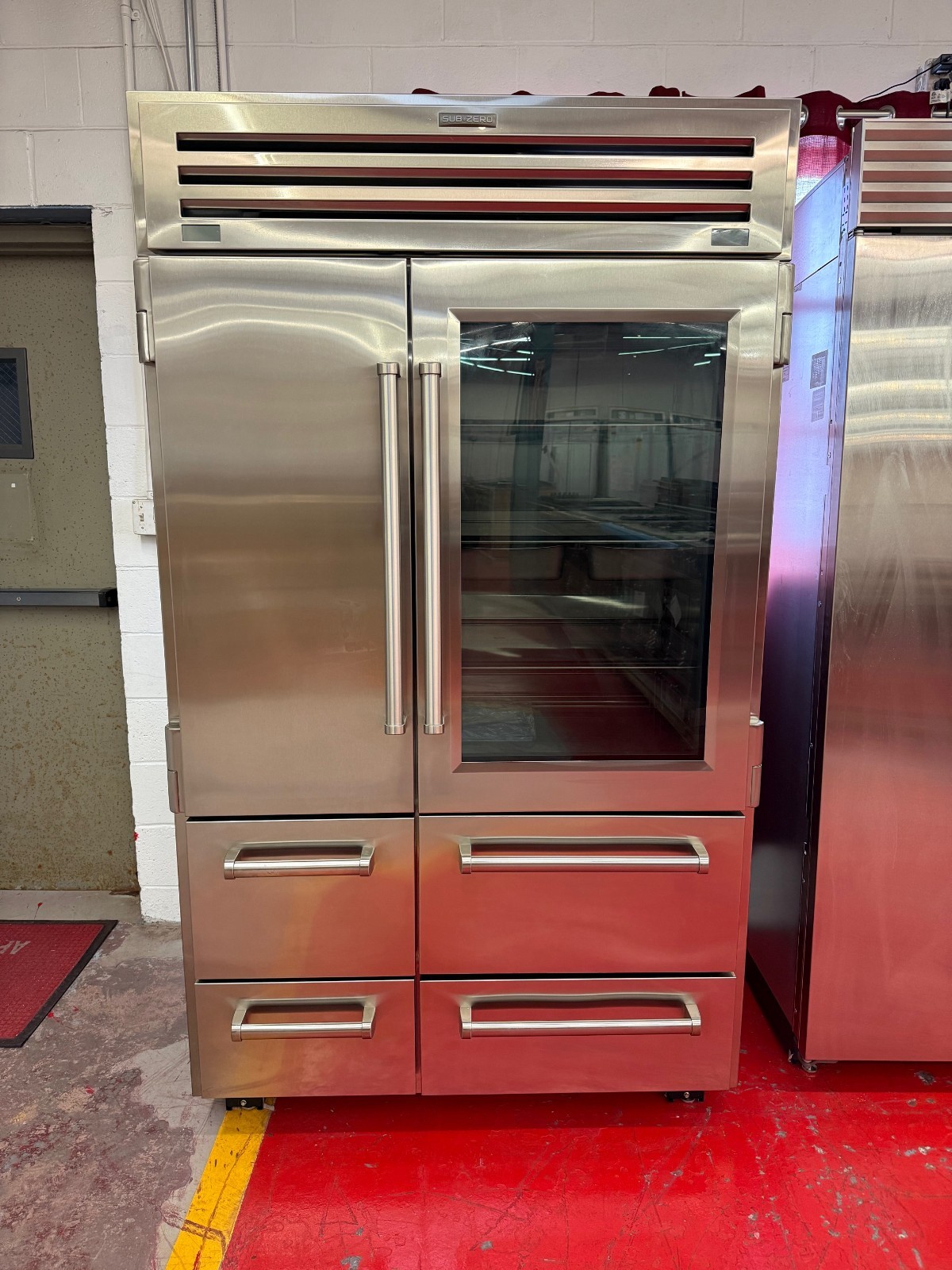 48” Subzero Pro Refrigerator Freezer PRO4850G (New Showroom 2019 Model)