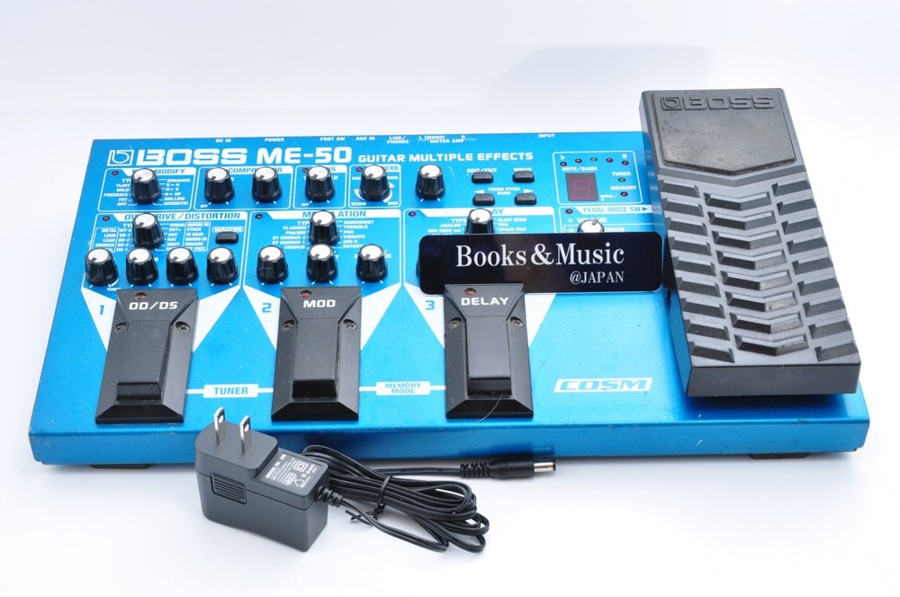 Boss ME-50 Guitar Multiple Effects 2003 w/Adapter Working AR29880