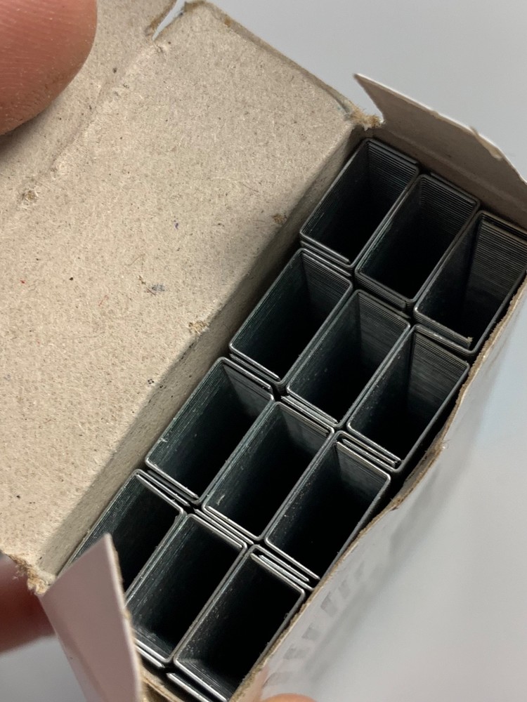 Pen + Gear Standard Staples 5000 Count Open Box