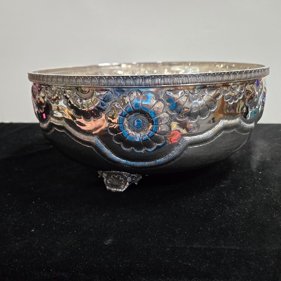 BIRKS Silver Plate Footed Serving Bowl with Plastic Insert includes original box