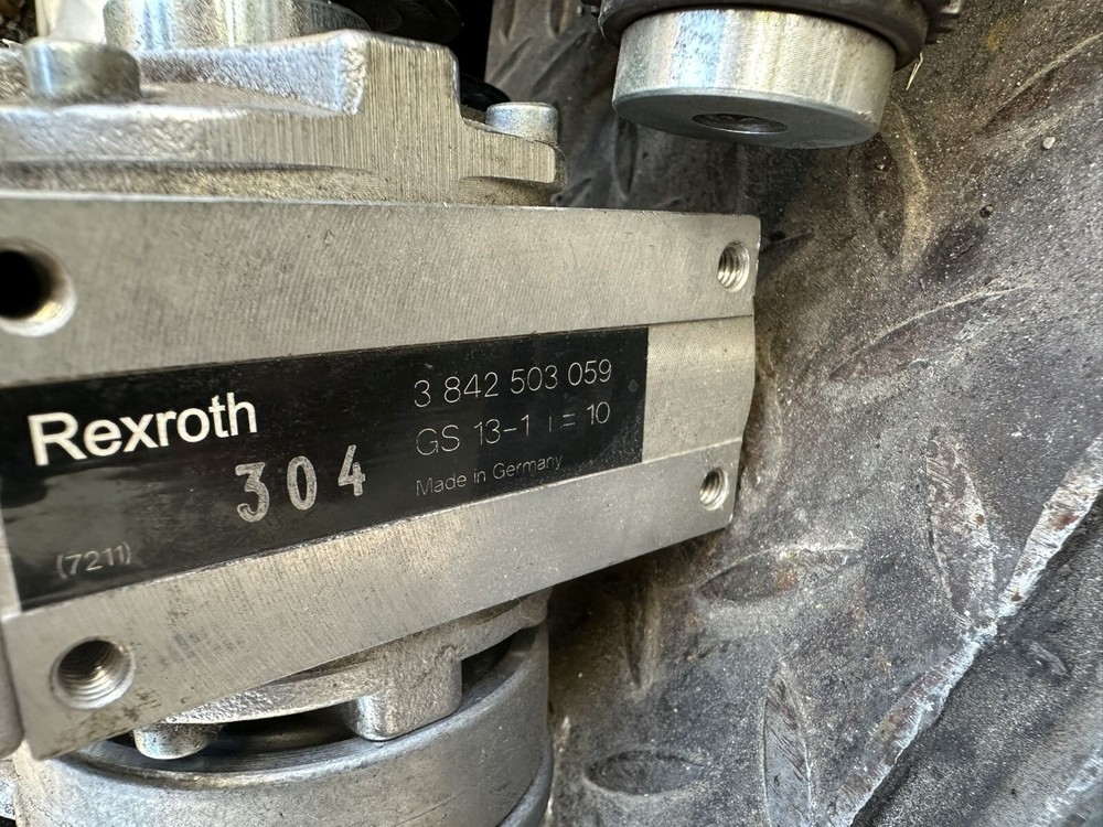 Rexroth gearmotor 3 842 503 582 + 3 842 503 059 i=10