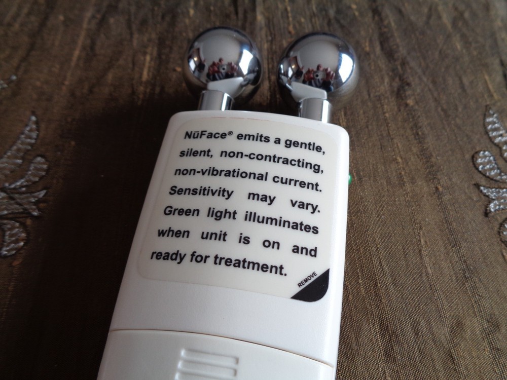 NuFace Microcurrent Facial Toning Device