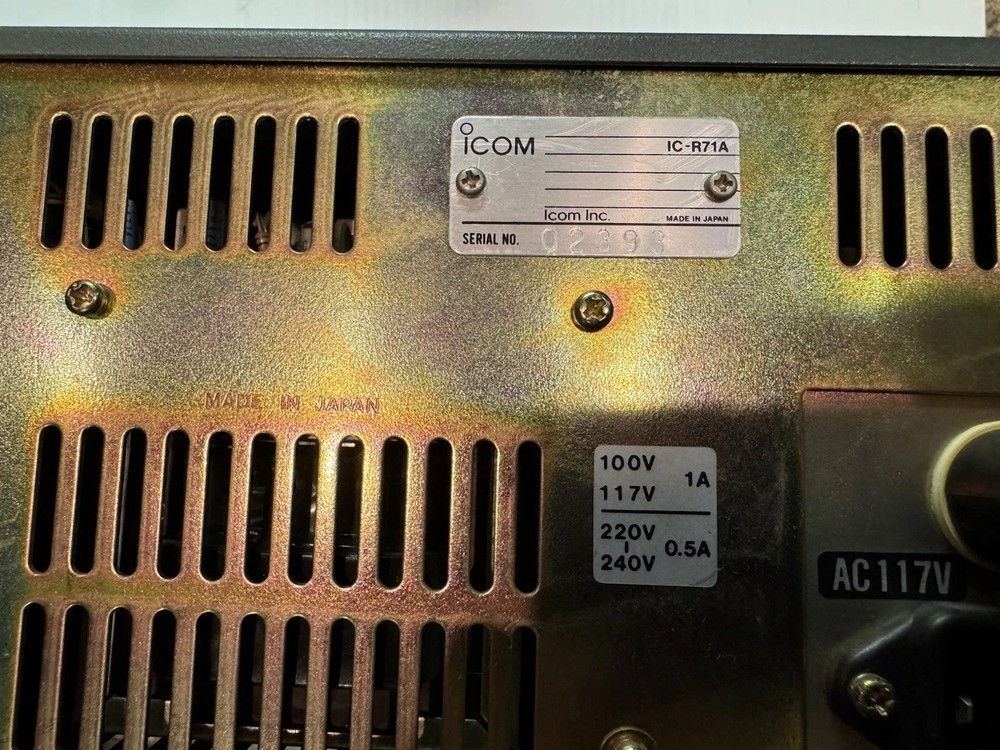 Icom IC-R71A Receiver Shortwave Ham AM, FM, CW, USB, LSB Communications Receiver