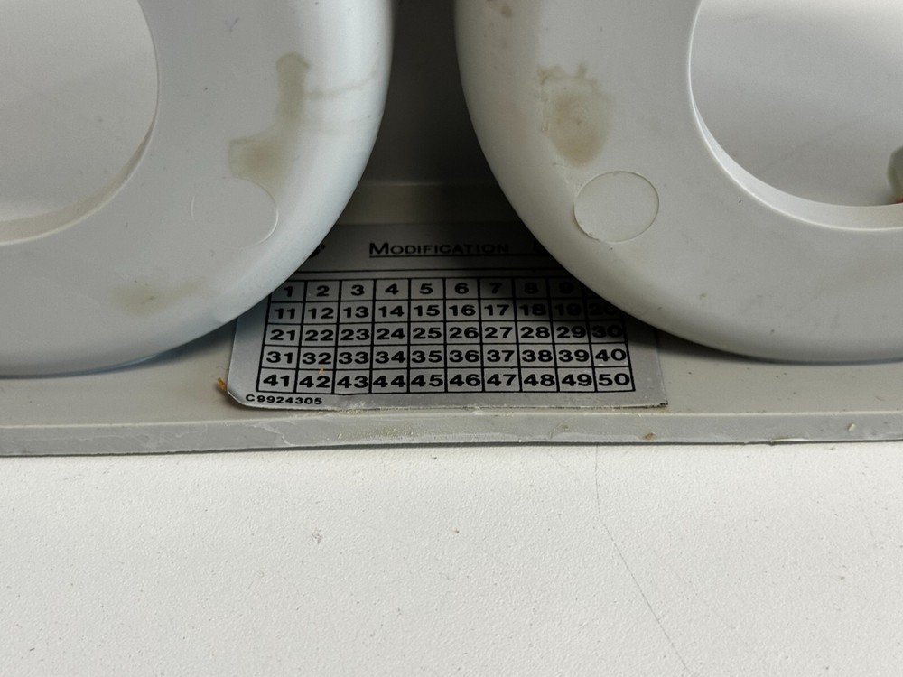 Shelf 18: COULTER ELECTRONICS MODEL V.C.U. VWII VACUUM CONTAINER UNIT