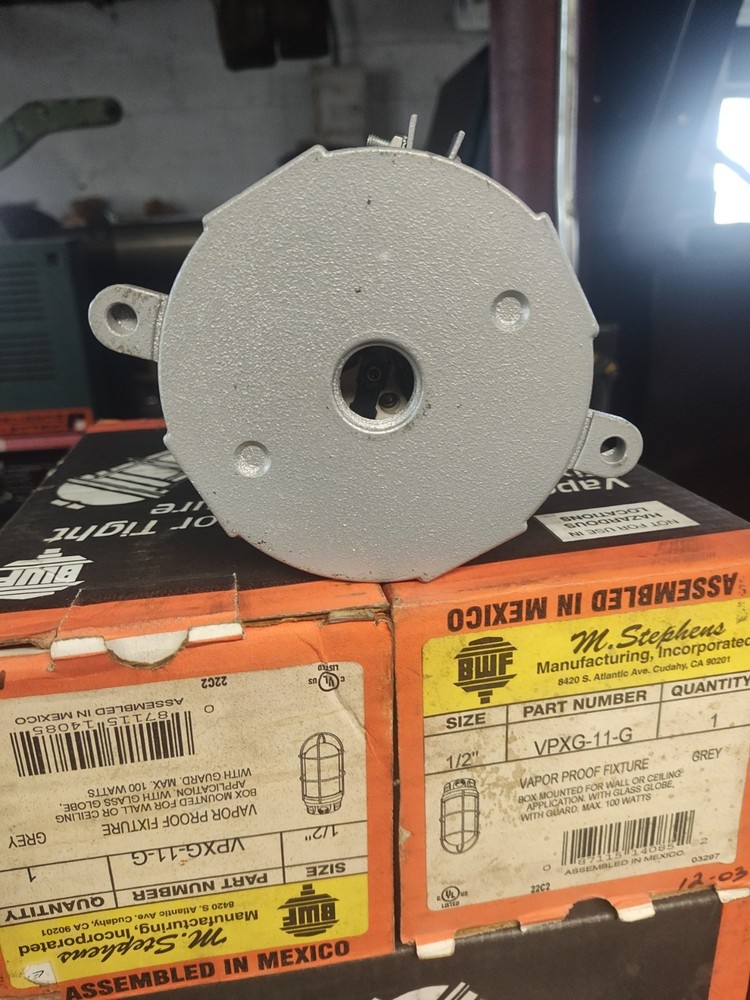 Vapor Proof Fixture