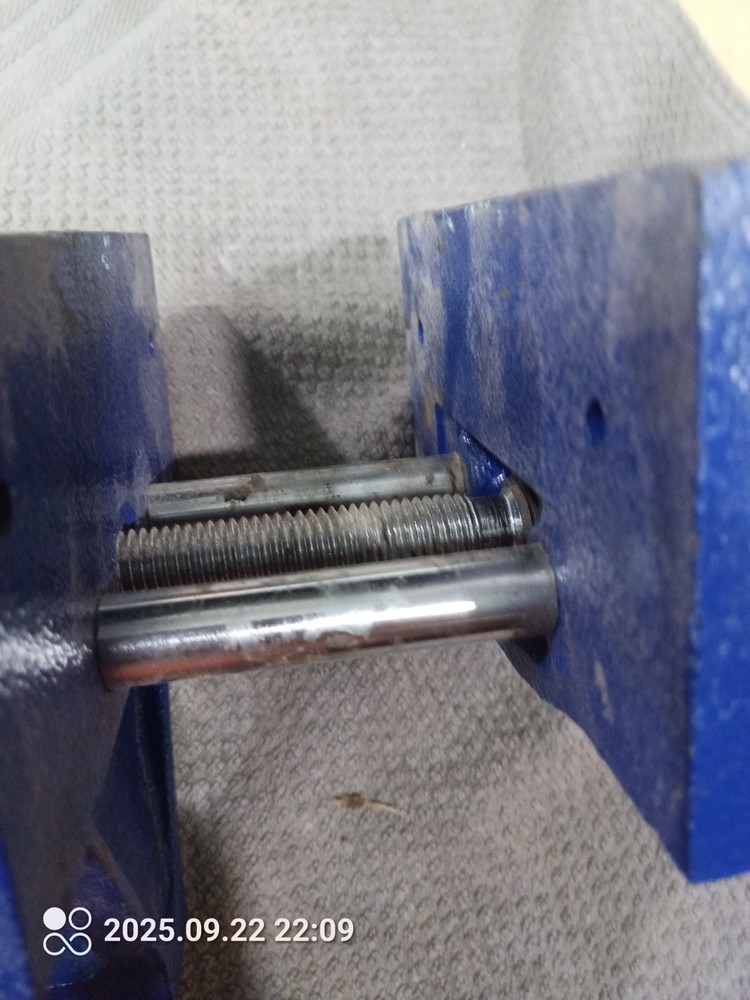 6"Carpenters Vise With Clamp