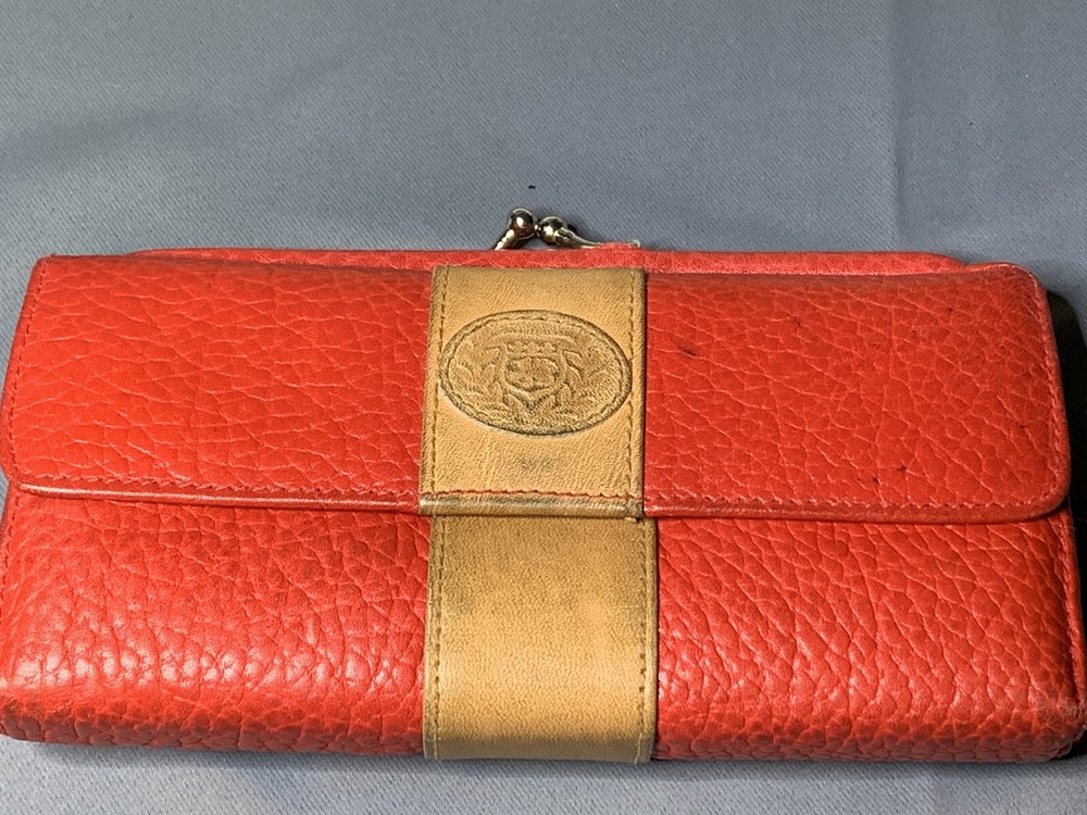 Buxton Wallet Women’s Organizer Clutch