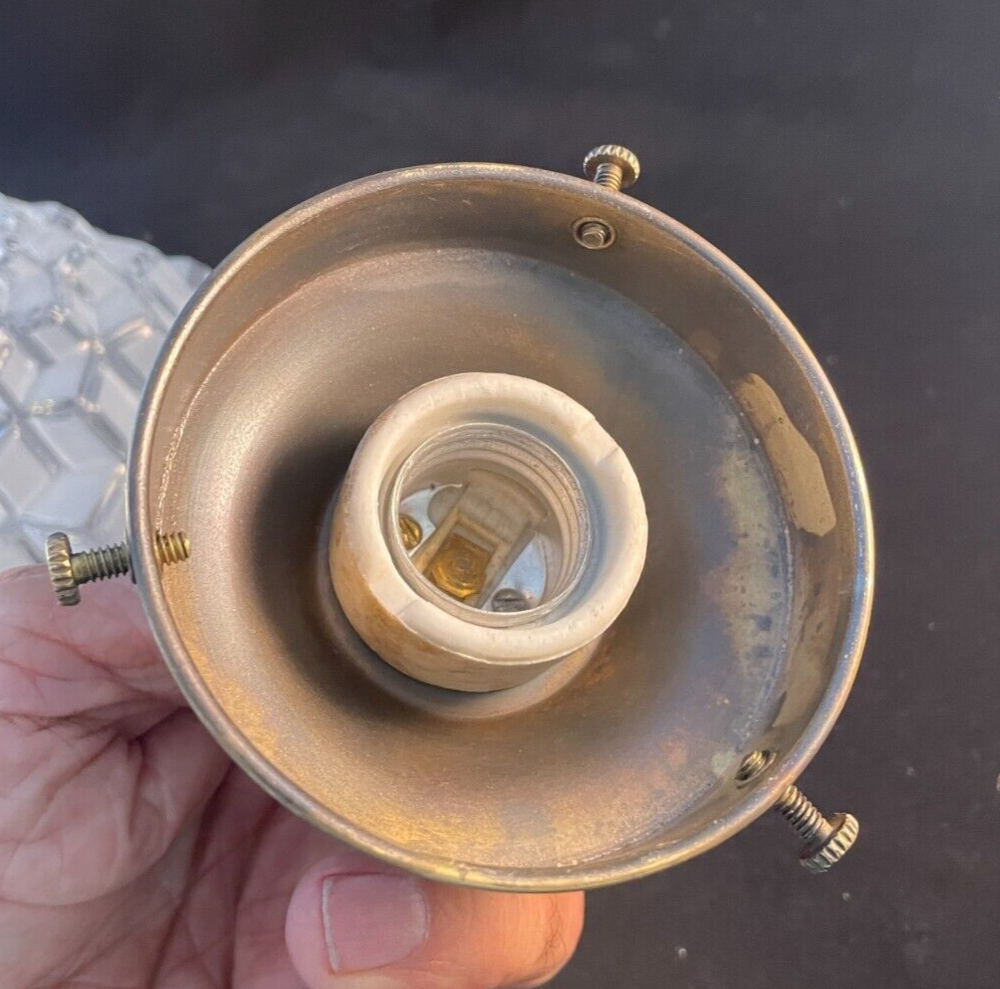 screw in shade adapter with Skyscraper Glass Shade