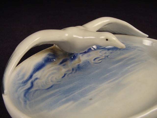 RARE SIGNED c1900 SEAGULL TRAY MINT