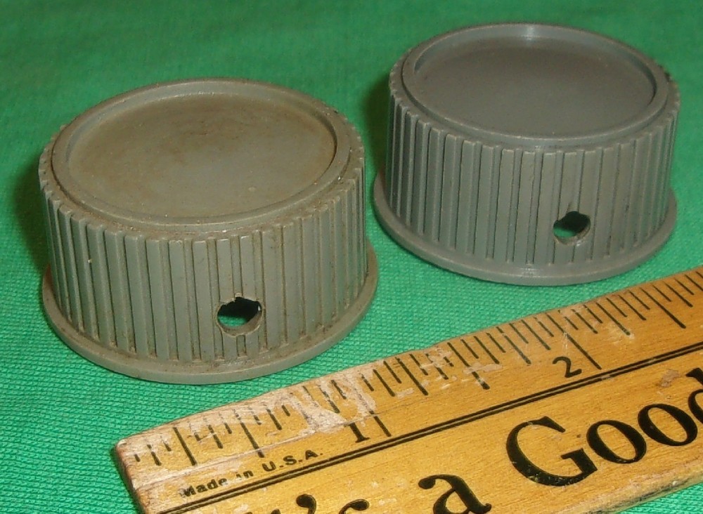 (2) HEATHKIT 1-1/2 Inch Grey Plastic Amp or Power Supply Knobs (50s/60s)