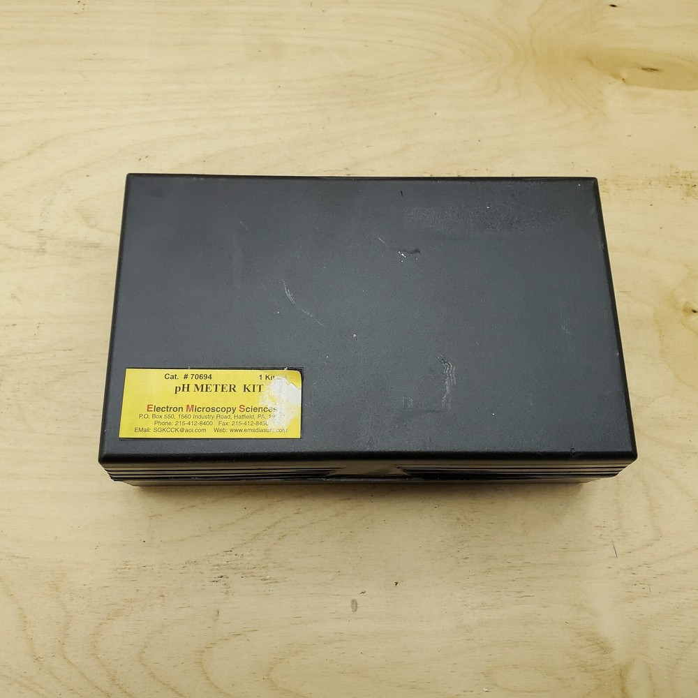 Hanna Instruments PH Meter Piccolo Plus in Plastic Case less Solution Samples