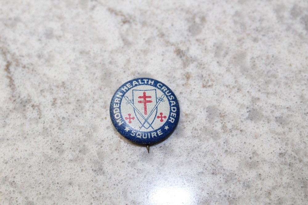 Red Cross: Modern Health Crusader Program Squire (lapel pin)