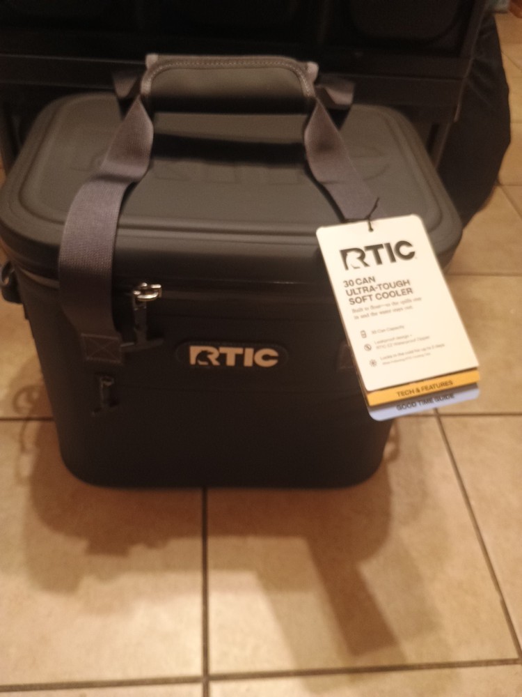 RTIC Outdoors 30 Cans Soft Pack Cooler - Black