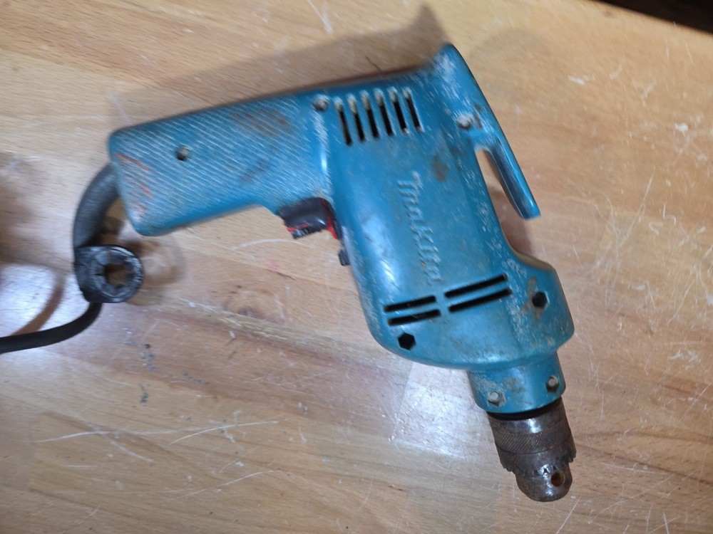 Makita Drill 10mm DP3720 Variable Speed Corded Drill
