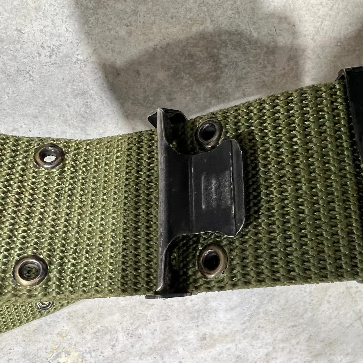 US Military Tactical Pistol Belt with Y-Suspenders Quick Release Large (32-48")
