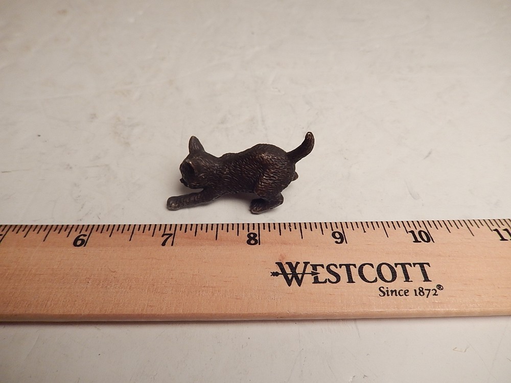 Vienna Miniature Playful Cat Cold Painted Austria