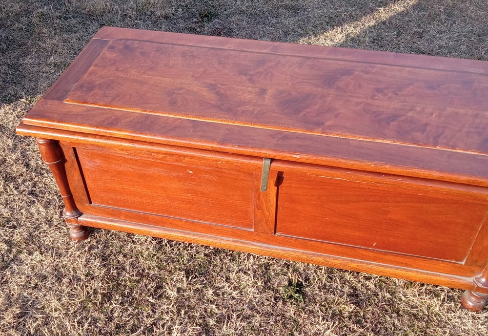 Walnut Cedar Chest / Blanket Chest  / No Locking Mechanism