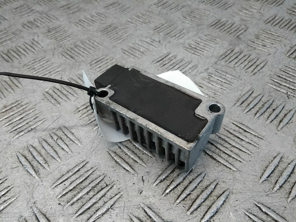 2016 YAMAHA MT 125 RECTIFIER REGULATOR