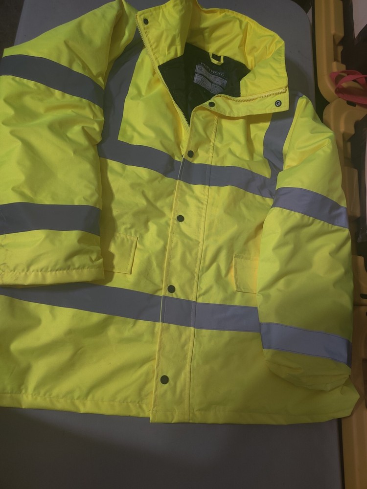 Portwest High Visibility Men's Jacket Type R Class 3 Never Worn