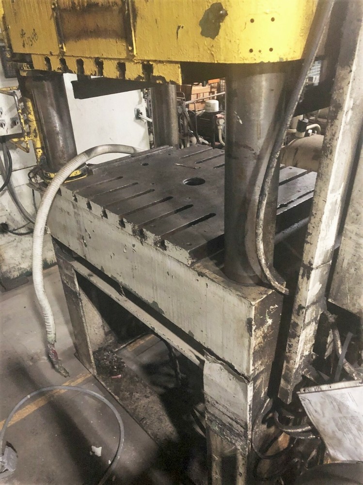 220 / 200 Ton Rodgers Press • Compression Molding Machine • 24" Stroke
