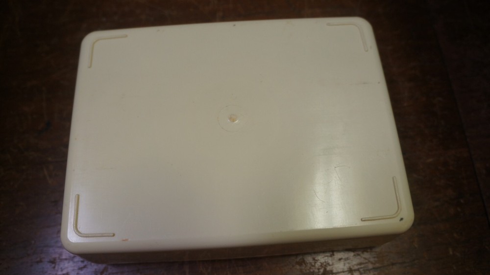 5.5 X 8 X 2.5 EDUSCHO KAFFEE PLASTIC BOX EMPTY