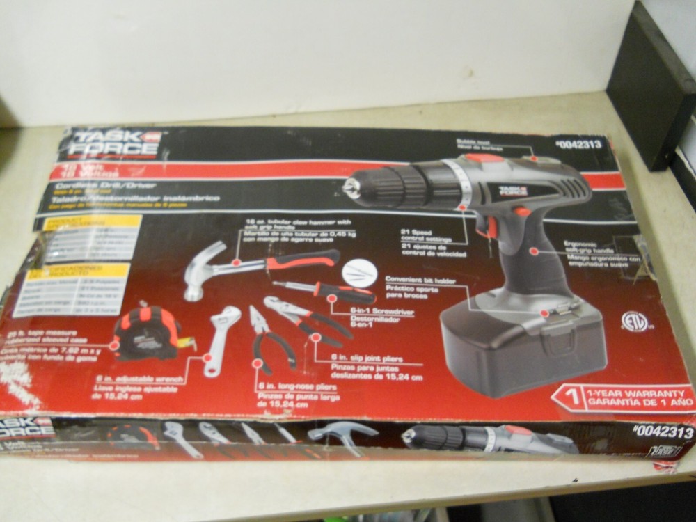 Task Force 18V Cordless Drill/Driver w/ 6 PC Hand Tool Kit W/ Carry Case 0042313