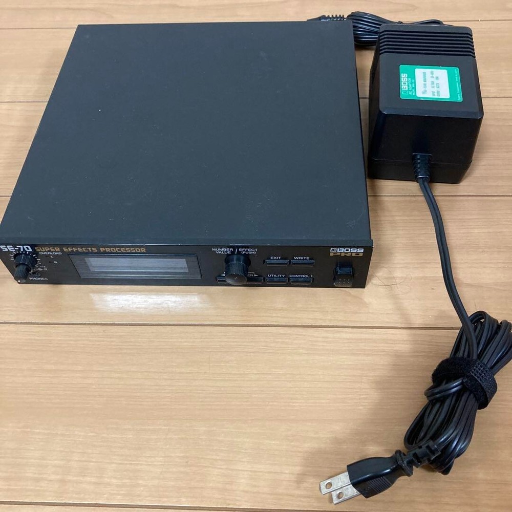 Boss SE-70 SE70 Multi Super Effects Processor