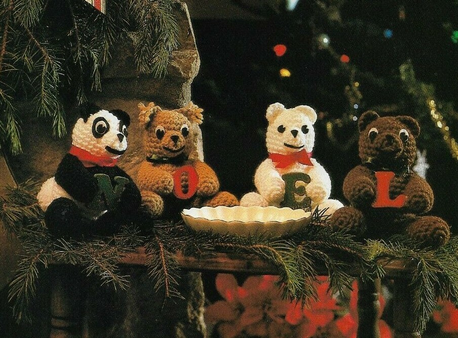 NOEL BEARS GUARD DOLL & PJ BEAR CHRISTMAS CROCHET PATTERN INSTRUCTIONS