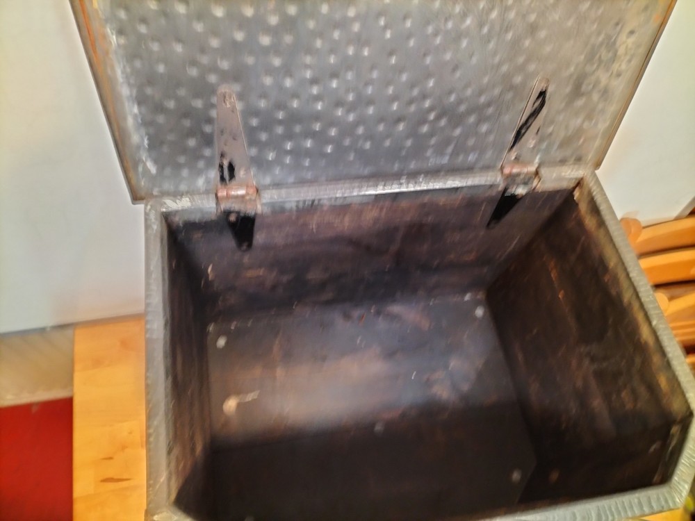 Antique Vintage Fireside Coal Log Box Scuttle