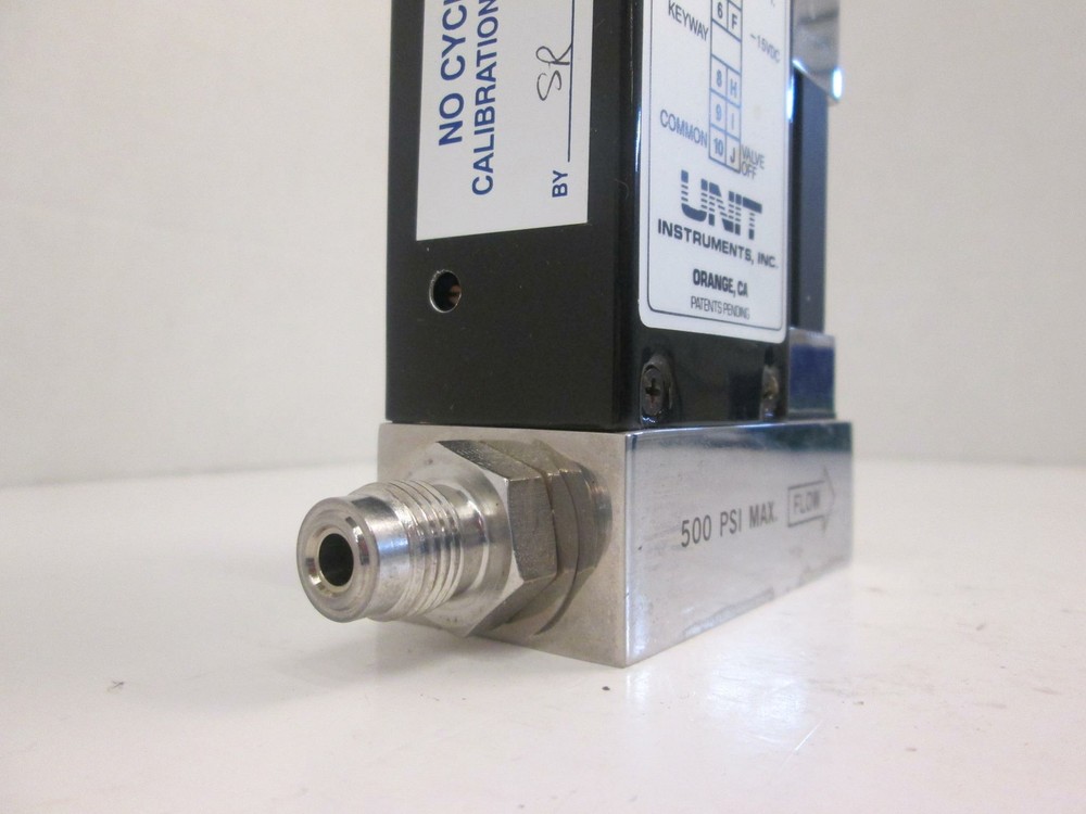 Unit UFC-1020 Mass Flow Controller MFC, SF6, 200 SCCM