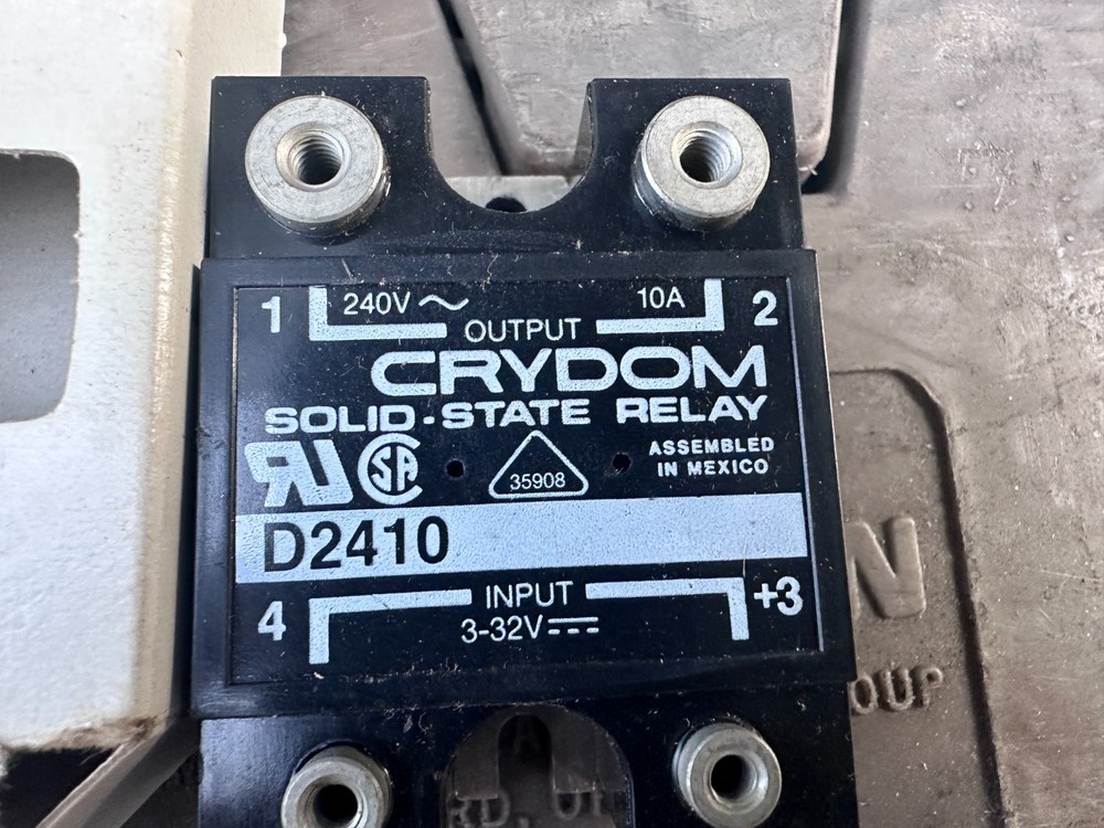 Crydom D2410 Solid State Relay
