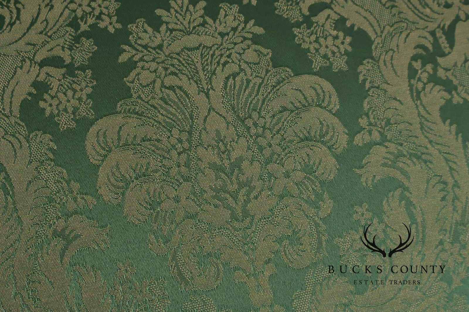 Traditional Upholstered Ottoman With Cabriole Legs